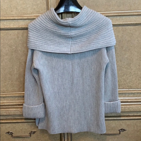 HOLISTIA GRAY SWEATER - Picture 7 of 8